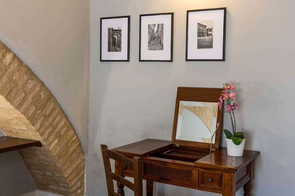 Casa Tosca Con Balcone Vicino Parcheggio Apartment Macerata Bagian luar foto
